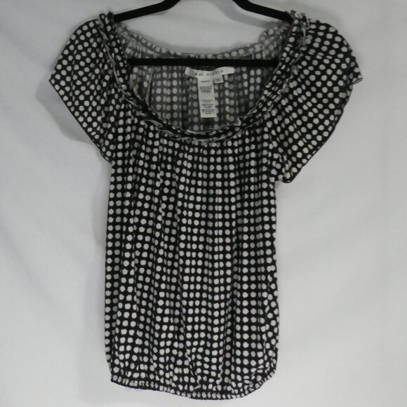 MAX STUDIO | medium | Top Cap Sleeve Blouse | Black & White Circle Design - Picture 1 of 12